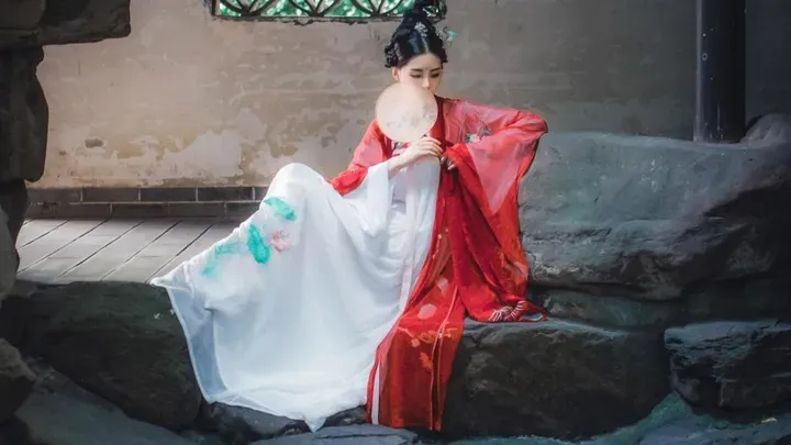 图片[18]-1894个美女壁纸分享-小破站 ohmypo